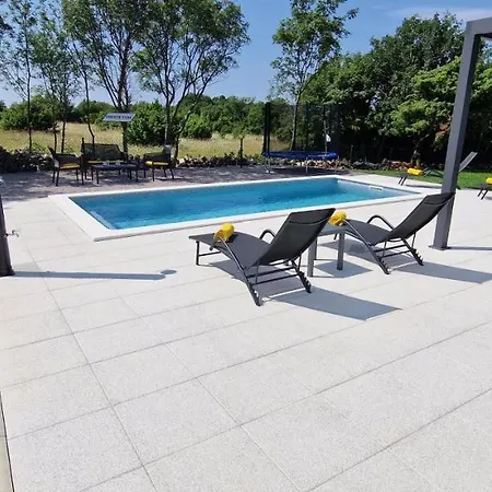 Lotta By Istrialux Villa *