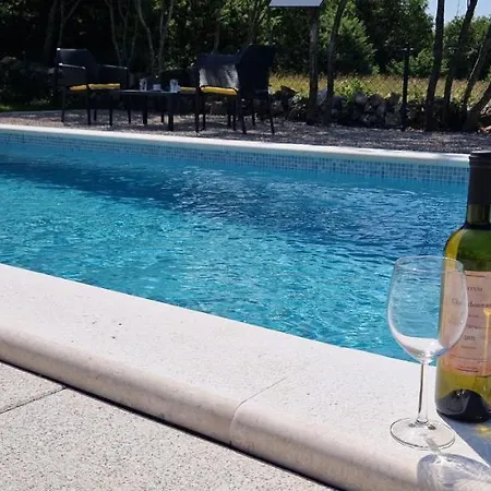 Lotta By Istrialux 라빈