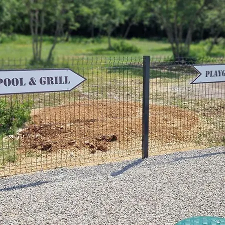 빌라 Lotta By Istrialux *