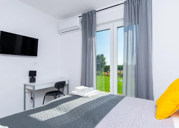 Lotta By Istrialux *