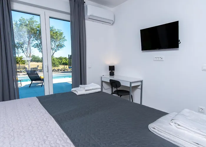 Lotta By Istrialux *